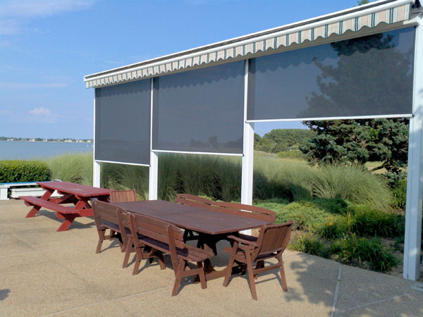 Curtains and Screens Installation